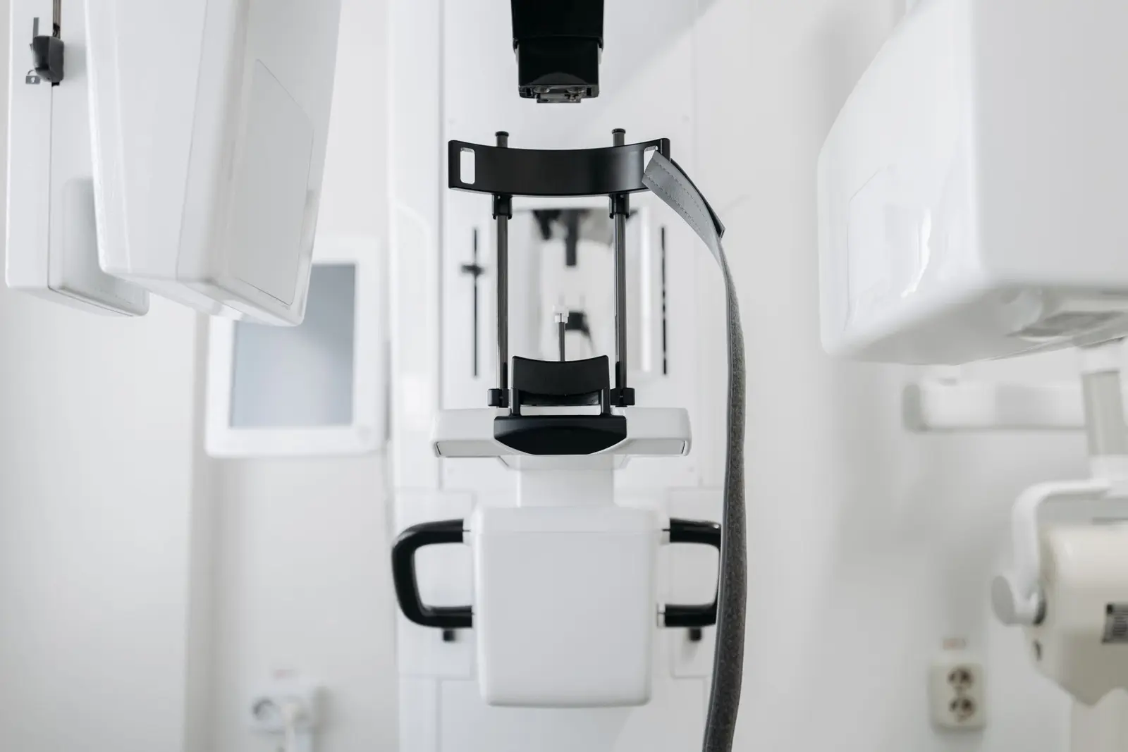 Panoramic X-Rays and Dental Tomography: When Are They Considered?